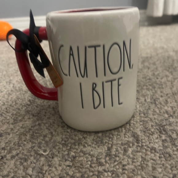 Rae Dunn peanuts mug - Picture 2 of 3